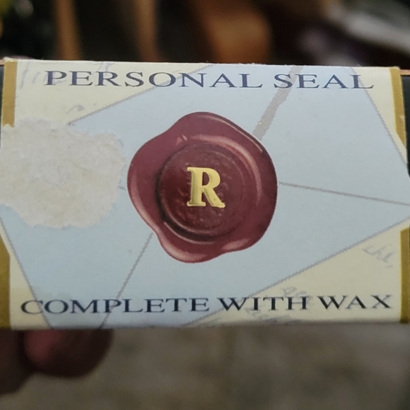 Stuart Houghton Personal Seal Kit Letter "R" with Wax Made in Great Britain NEW - Picture 6 of 7